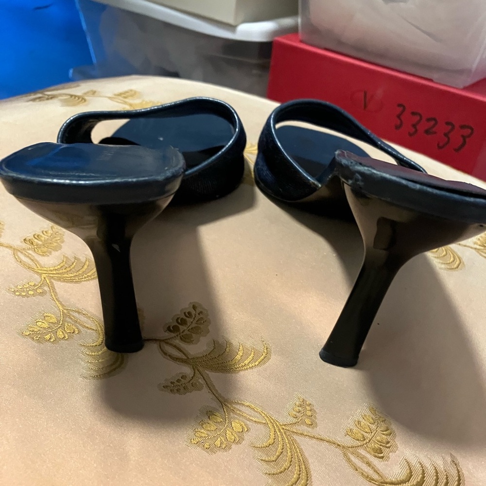 Banana Republic denim slides. 7 1/2. Broke ankle need to let these go.Now $16